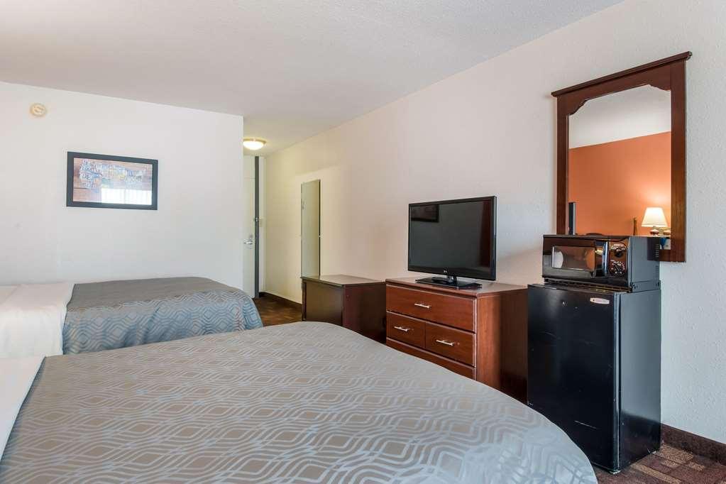 Econo Lodge Inn & Suites Chambersburg Rom bilde