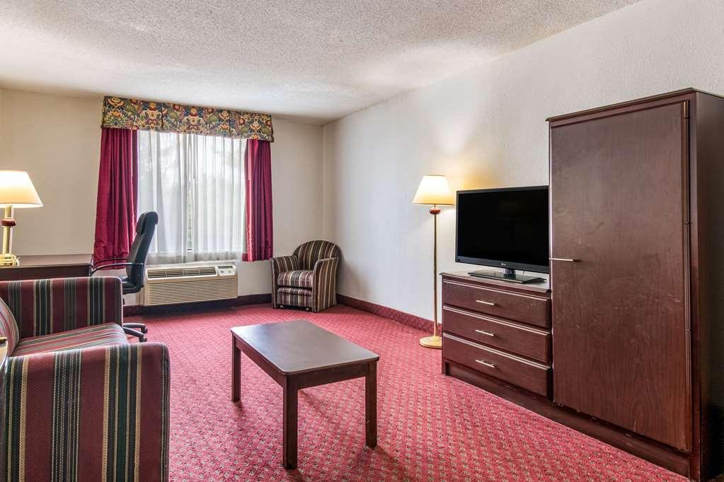 Econo Lodge Inn & Suites Chambersburg Rom bilde