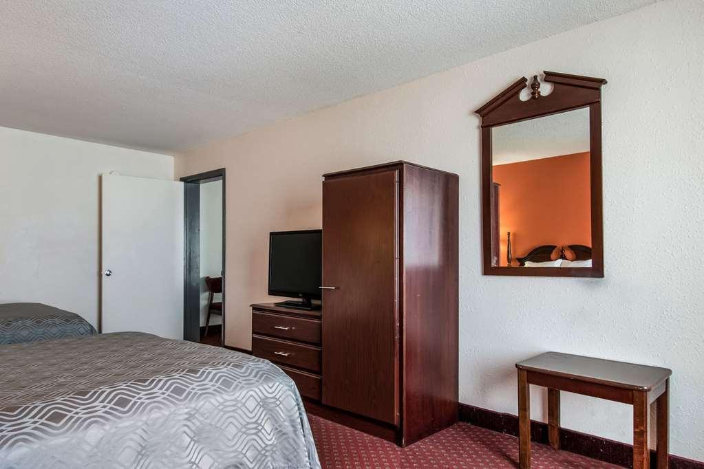 Econo Lodge Inn & Suites Chambersburg Rom bilde